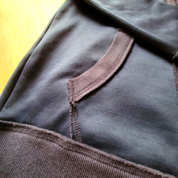 VINTAGE ALERT: Howard University Zip Up Jacket by Champion Sz Medium - Picture 3 of 11